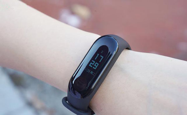 Nouveau bracelet connecté de Xiaomi : Mi Band 3