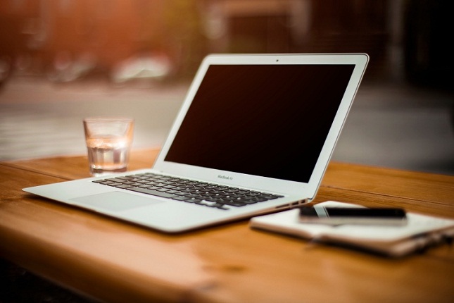 Le MacBook Air : l’ordinateur parfait pour voyager